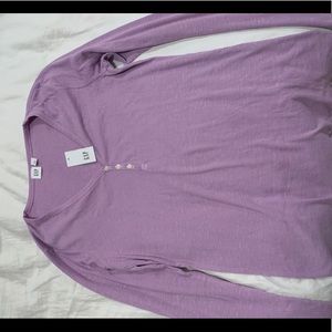 Gap long sleeve T-shirt NWT